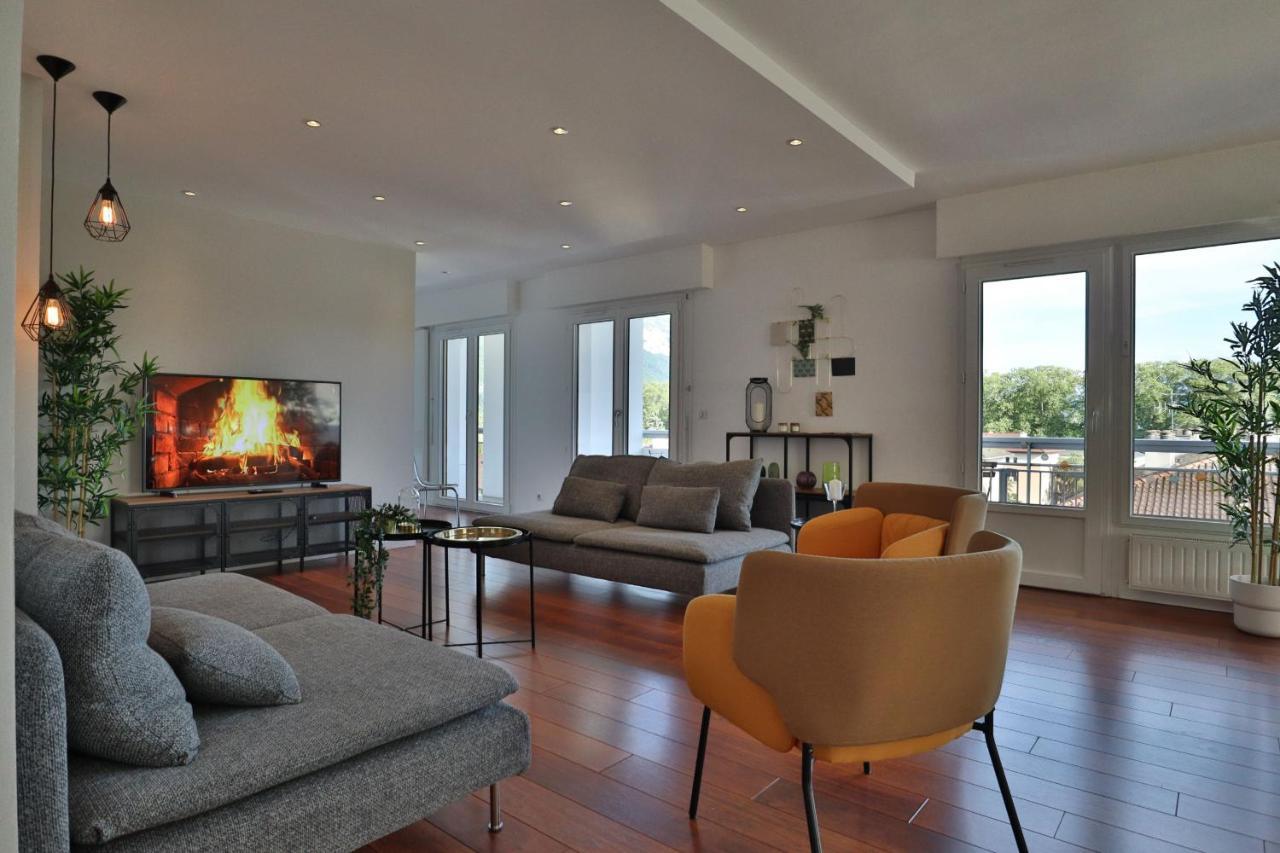 Apartamento L'echappee Du 36 - 4 Dans Le Triangle D'or A 100m Du Lac, Parking Gratuit Annecy